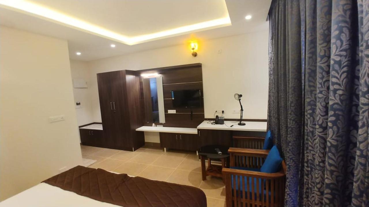 Mirth Hotels And Resorts Kanthalloor 외부 사진