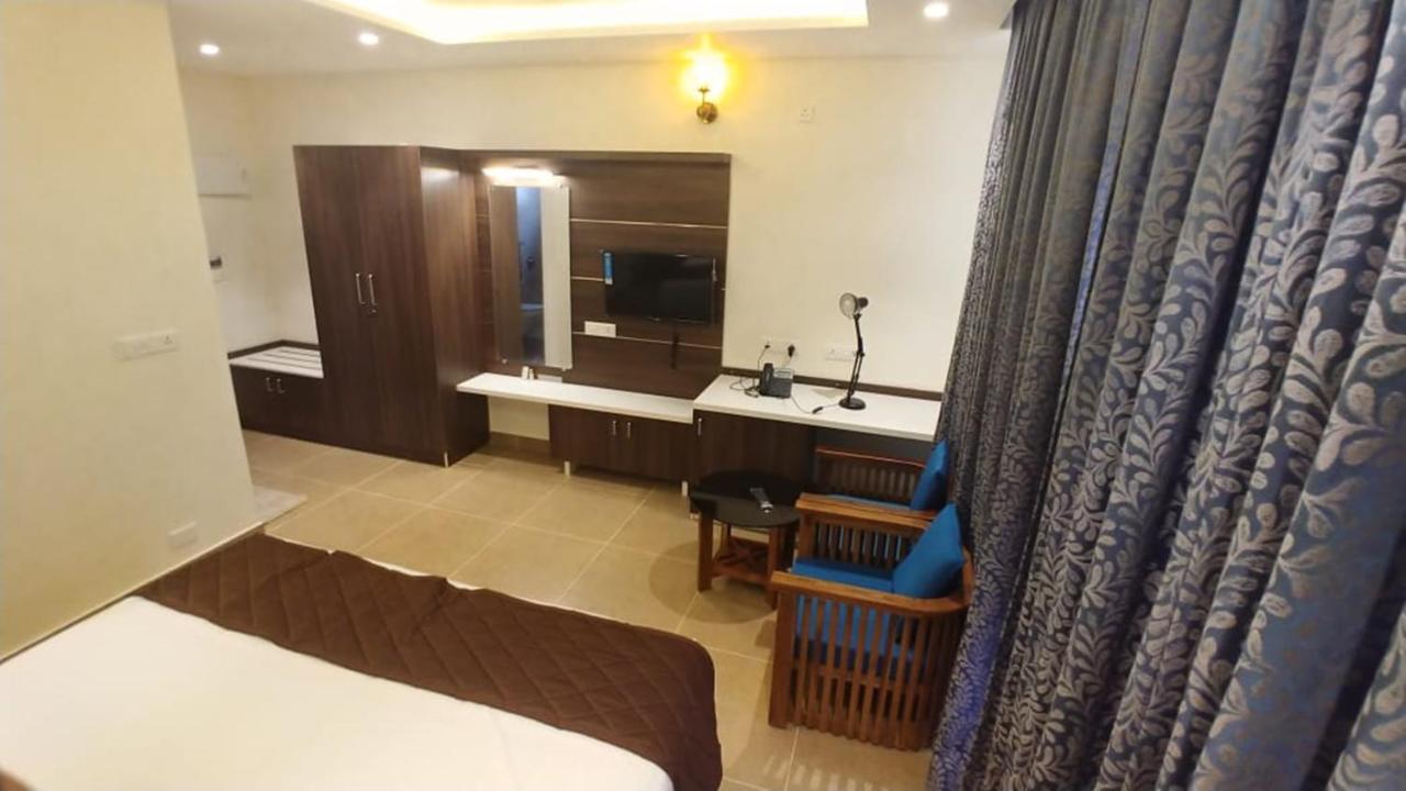 Mirth Hotels And Resorts Kanthalloor 외부 사진